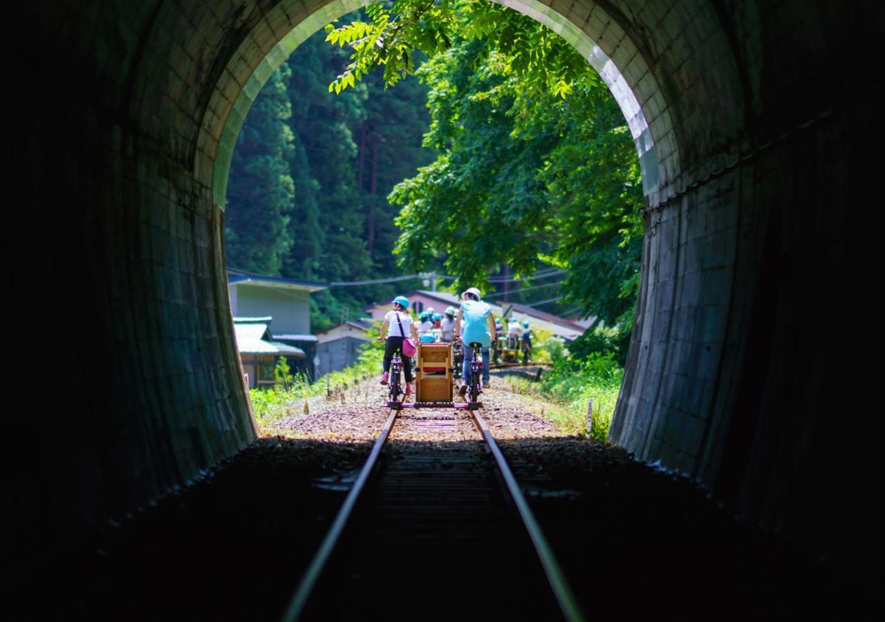 筋肉と自然と遊ぶ宿 田島館 Takayama  Esterno foto