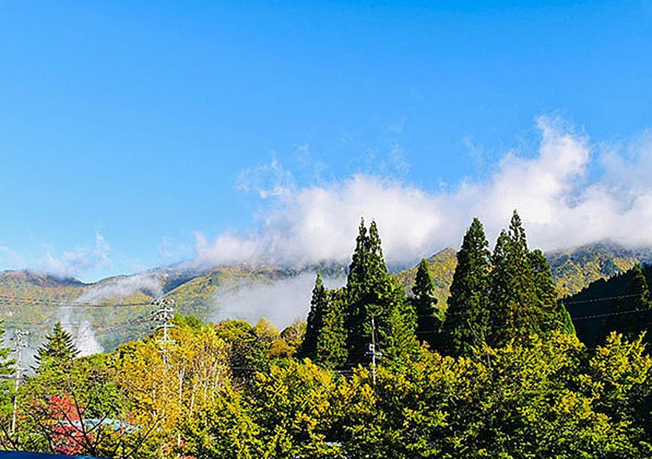 筋肉と自然と遊ぶ宿 田島館 Takayama  Camera foto
