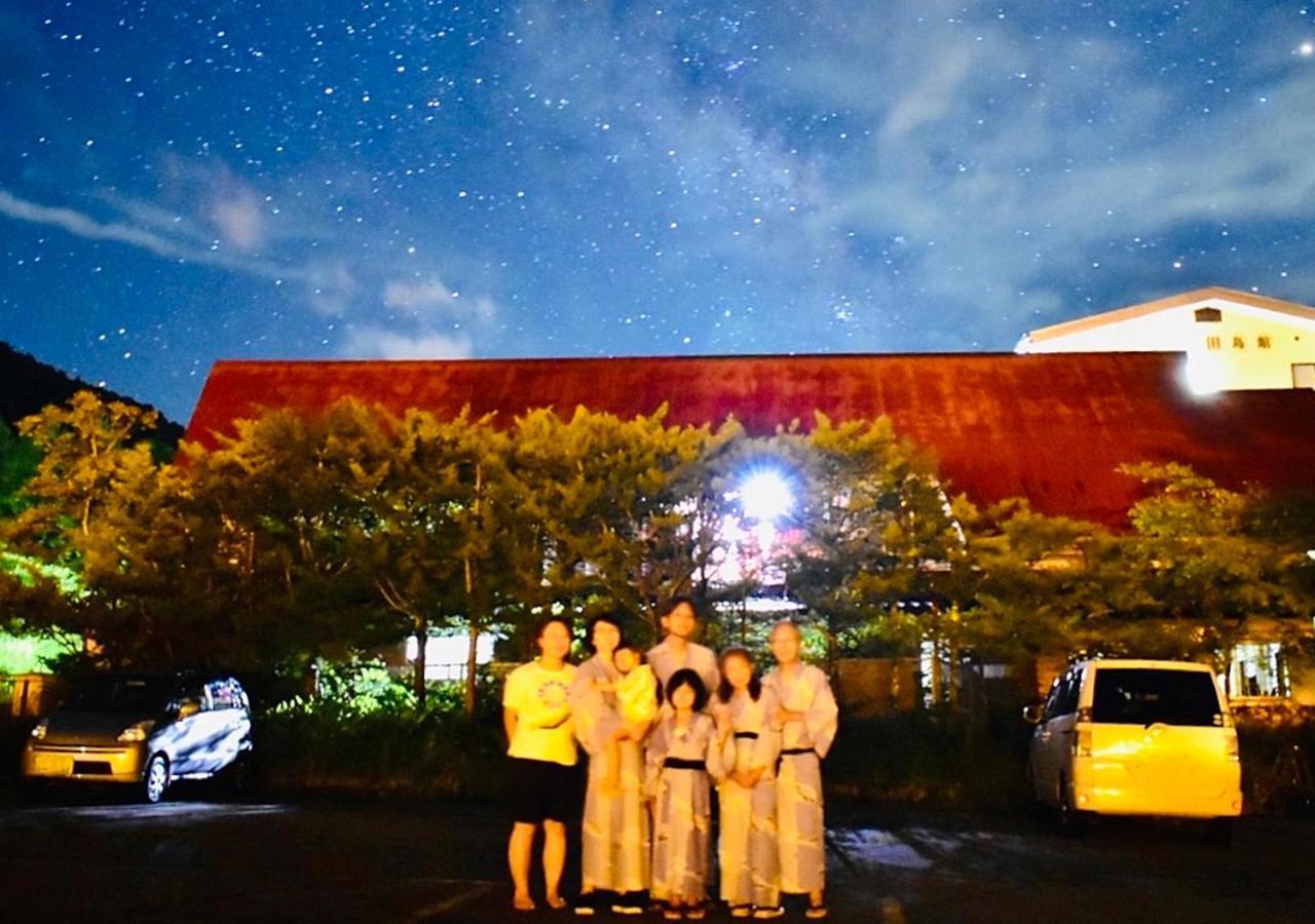 筋肉と自然と遊ぶ宿 田島館 Takayama  Esterno foto